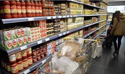 英国超市专售过期食品 环保与节俭的双赢策略